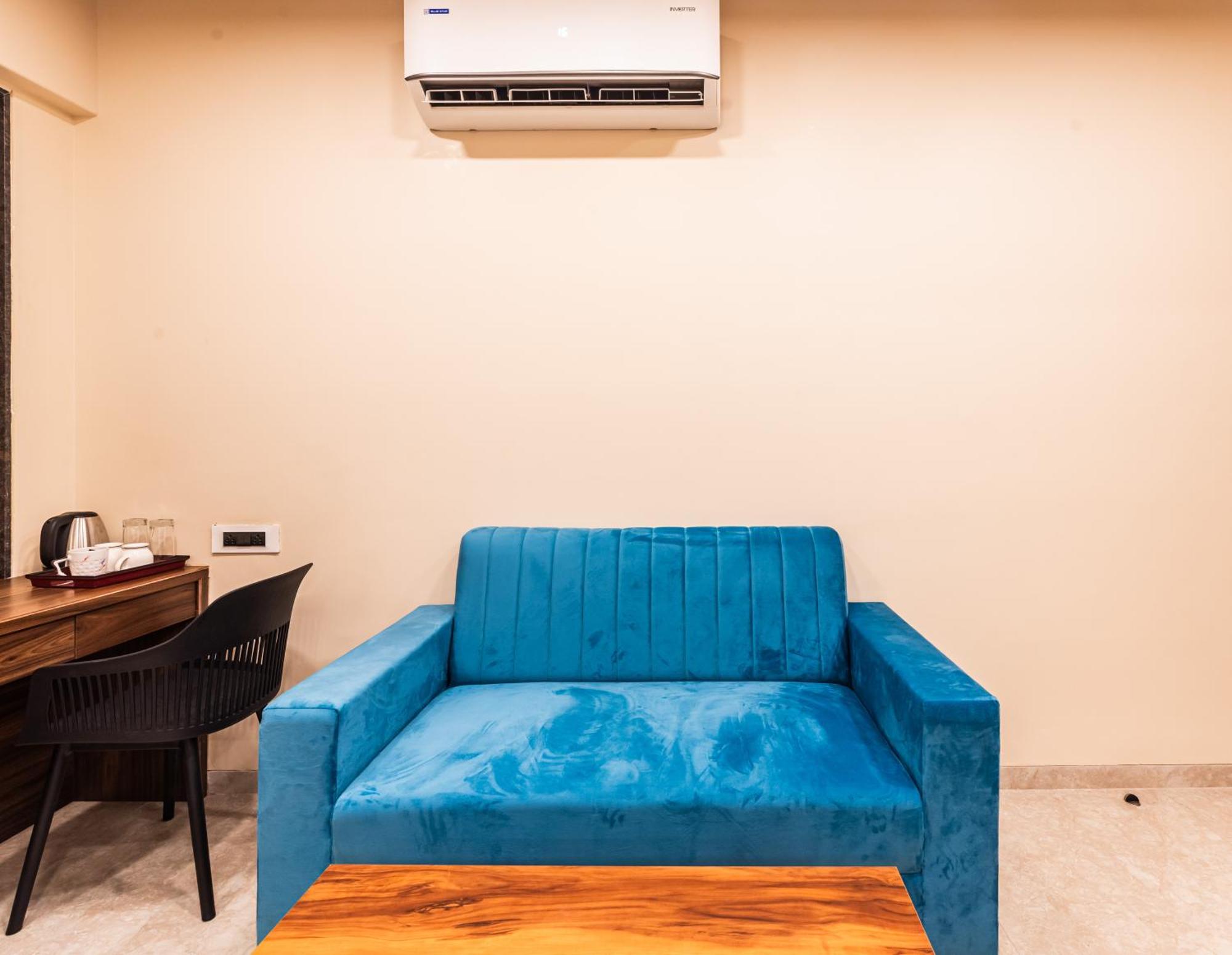 Lemon Wood Suites Pune Exterior foto